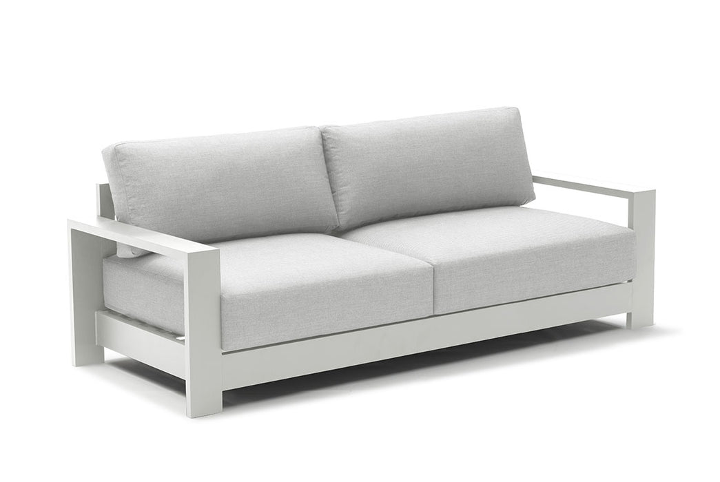 Capri 3- Seater