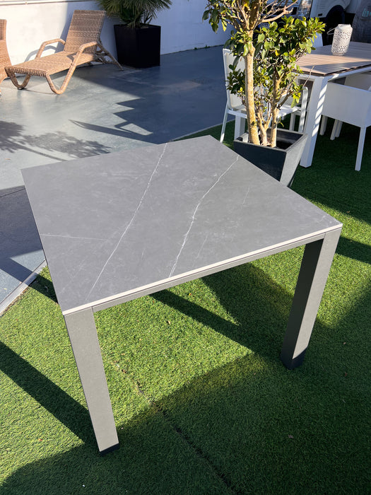 Table Top Sintered Stone