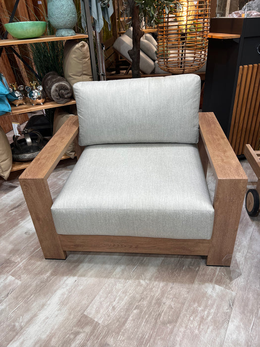Capri Armchair