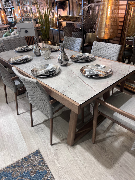 Belmont Lounge, Extension Dining Table