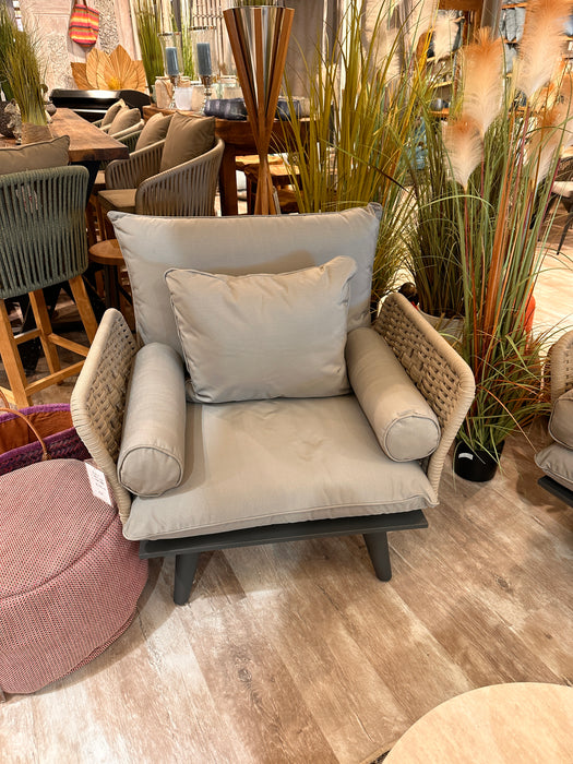Wave Line 1- Seater