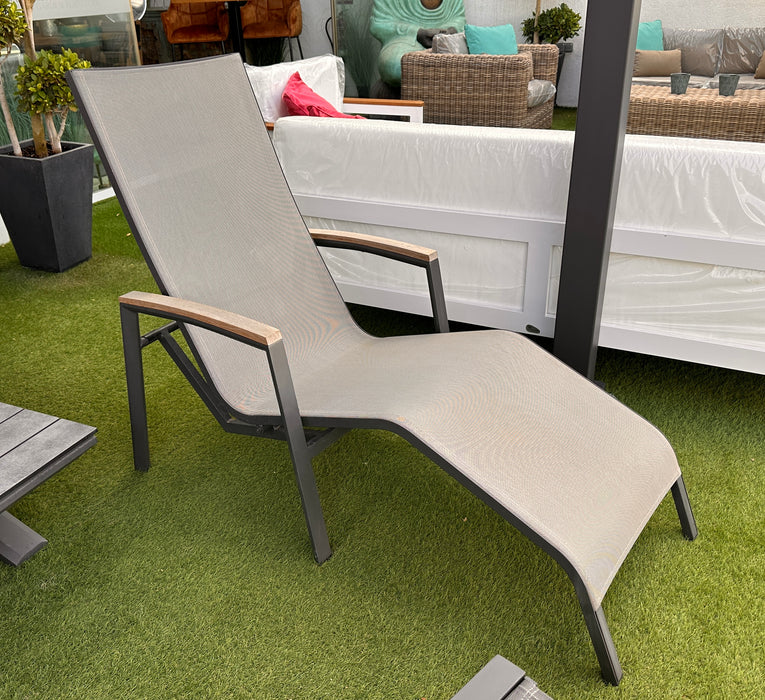 Cannes Lounger 2 Positions - TEAK Armrest