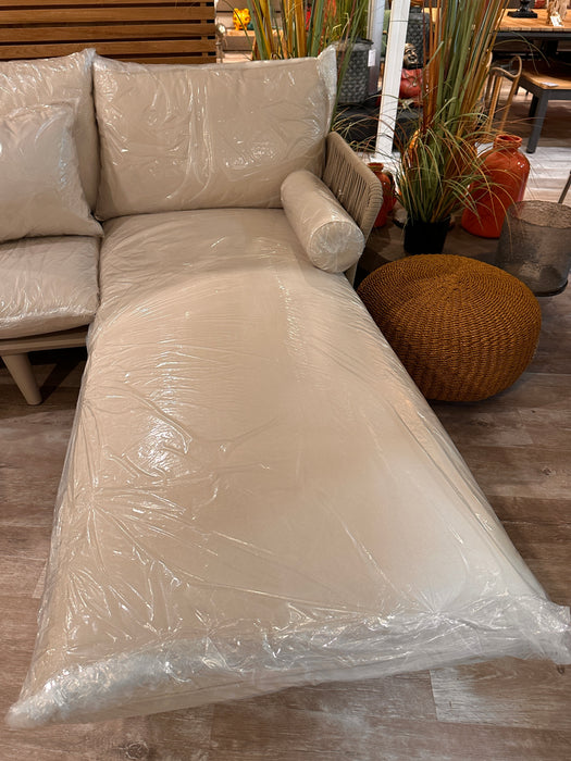 Wave-Line Sun Lounger
